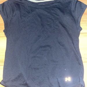 Women’s under armor dry fit shirt